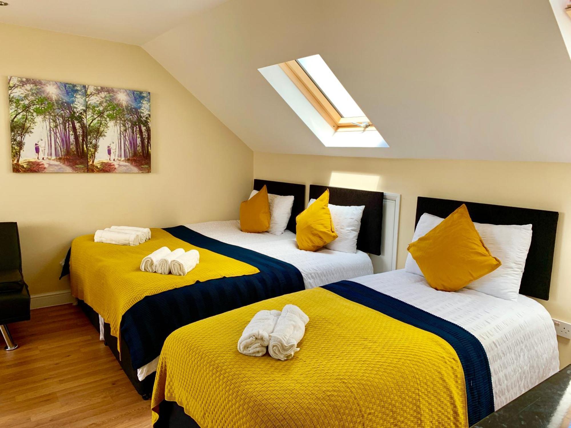 London Studio Apartments, Private Bathroom, Kitchenette, Parking, Np7 Dış mekan fotoğraf