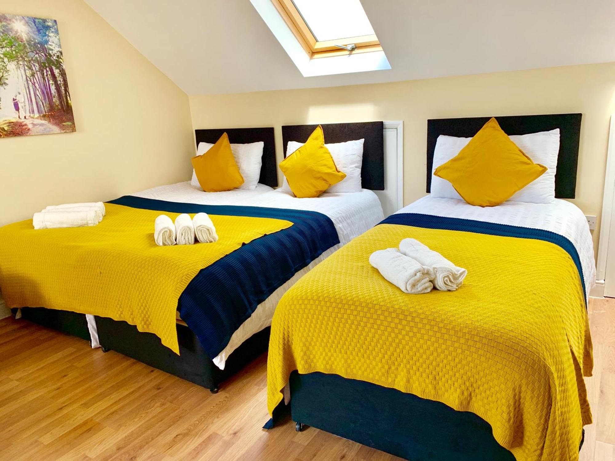 London Studio Apartments, Private Bathroom, Kitchenette, Parking, Np7 Dış mekan fotoğraf